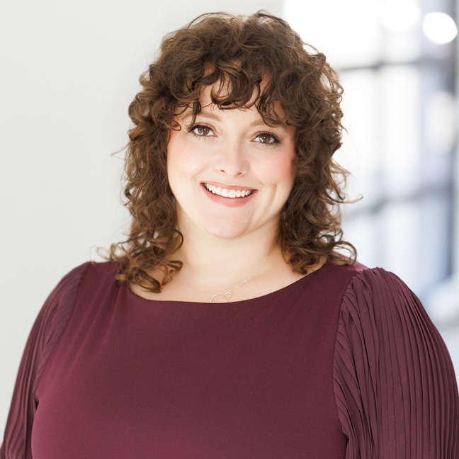 CaitlinDeal-2_648x648